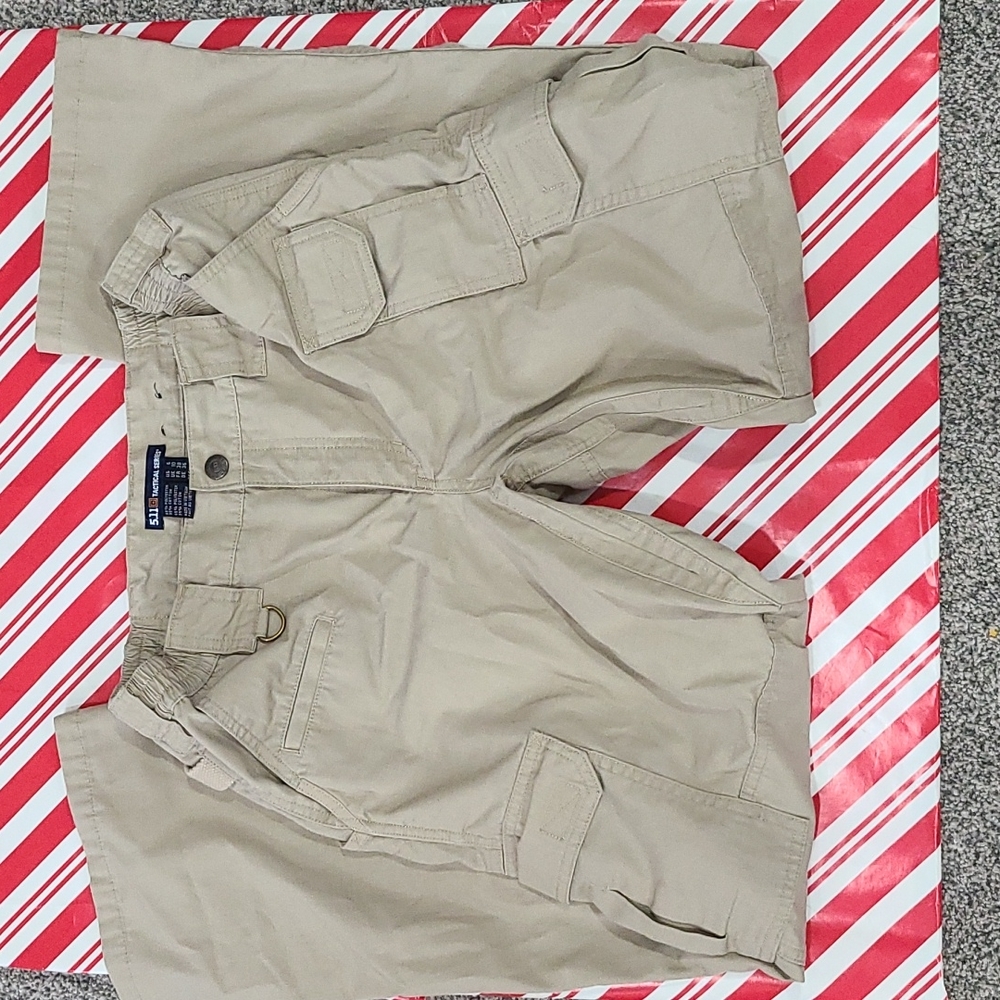 5.11 womens tactical pants size 6, 28, 30 tan